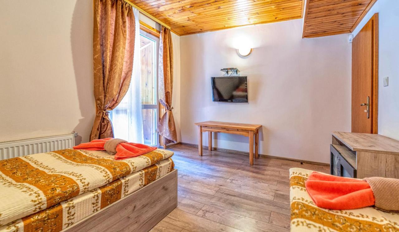 Крушун - Единствена На Метри От Водопадите, Krushun - The Only Stay Just Meters From The Waterfalls Krushuna Exterior photo